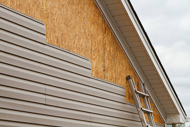 24/7 Emergency Storm Damage Siding Repair experts in Conway, SC